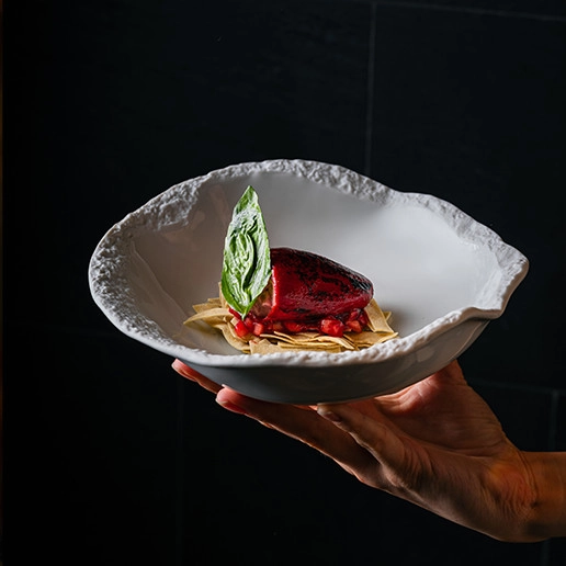 Surprising dessert for a unique marriage proposal at the Dans le Noir ? restaurant